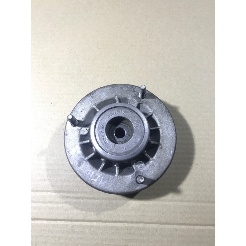 Опора стойки (подвеска) BMW 5-series F10 2013 N63B44 33506776140