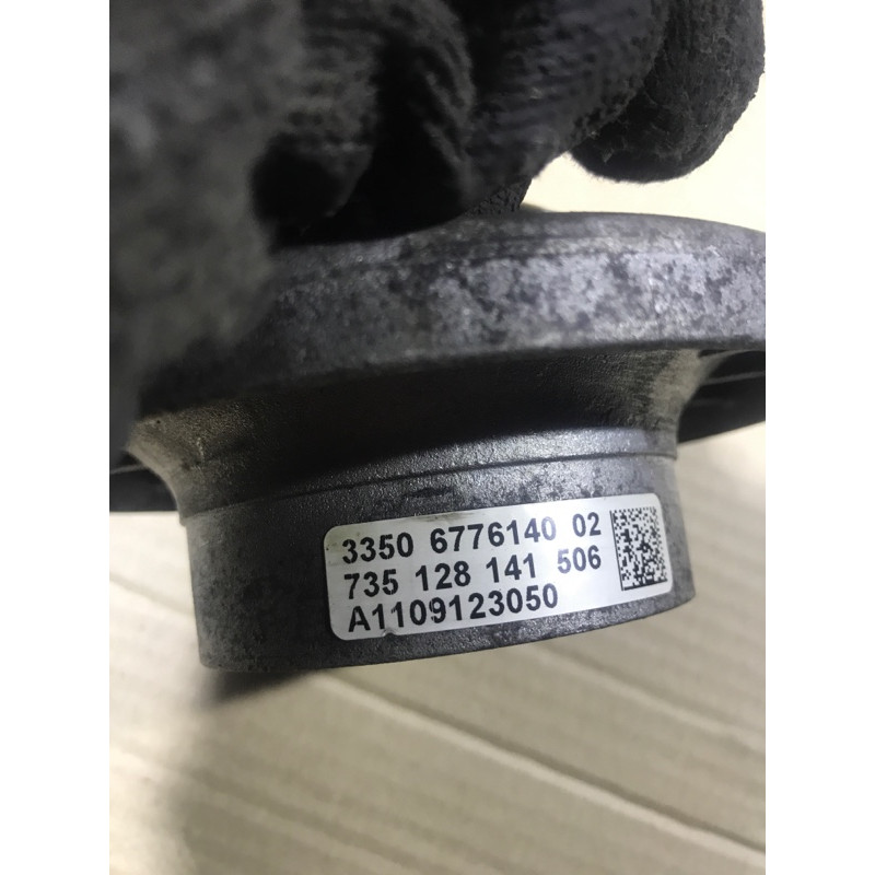 Опора стойки (подвеска) BMW 5-series F10 2013 N63B44 33506776140