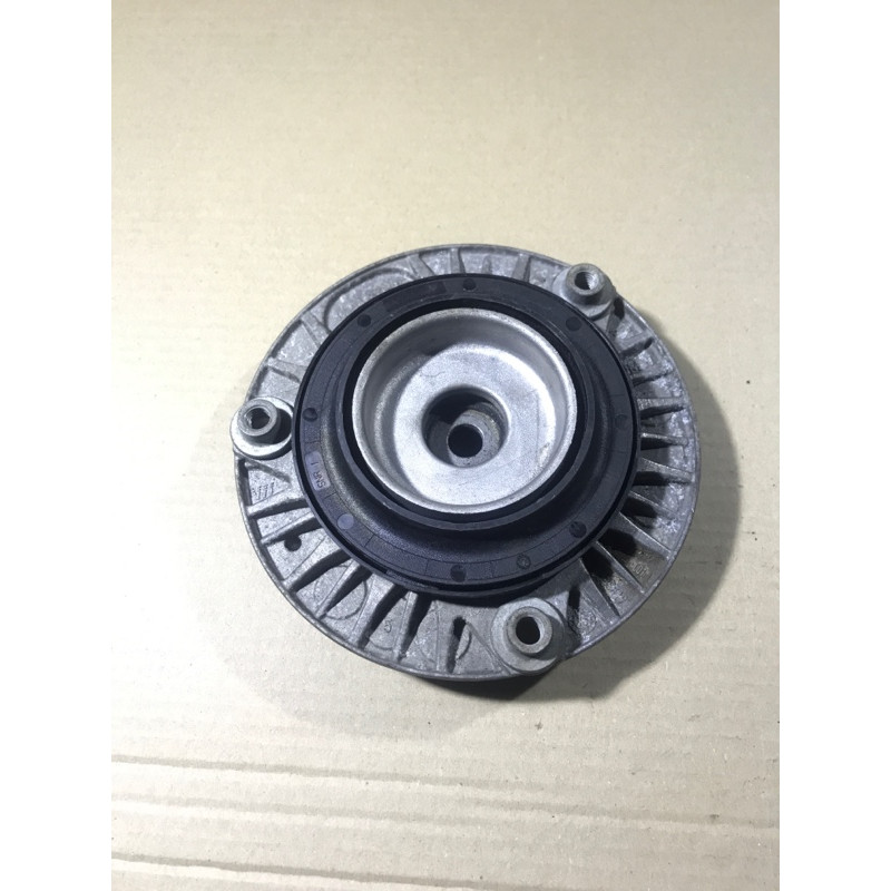 Опора стойки (подвеска) BMW 3-series F30 2013 N26B20 31306880438