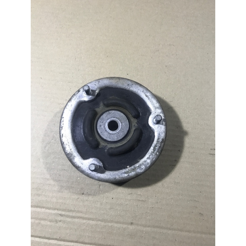 Опора стойки (подвеска) BMW 5-series E60 2004 M54B22 33526753810