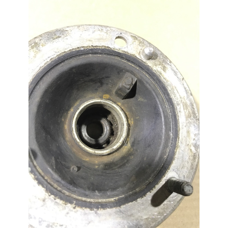 Опора стойки (подвеска) BMW 5-series E39 31336752735