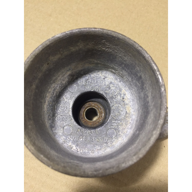 Опора стойки (подвеска) AUDI A4 B6 2.4BDV 8E0513353D