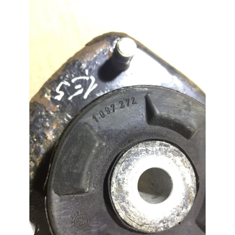 Опора стойки (подвеска) BMW X5 E53 2003 M62B44 33 52 1 097 272