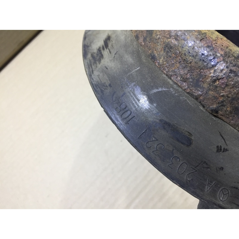 Опора стойки (подвеска) Mercedes-Benz C-class W203 1.8 M111.951 A2033211084