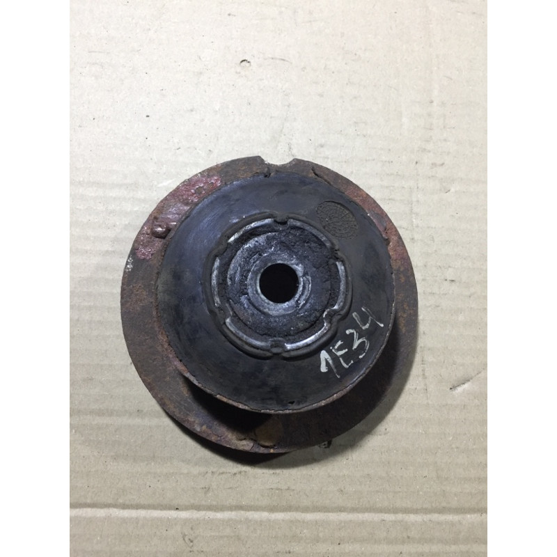 Опора стойки (подвеска) BMW 5-series E34 1994 M51d25 31331139452