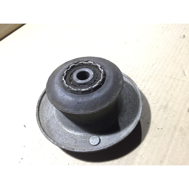 Опора стойки (подвеска) BMW 5-series E39 31331091709