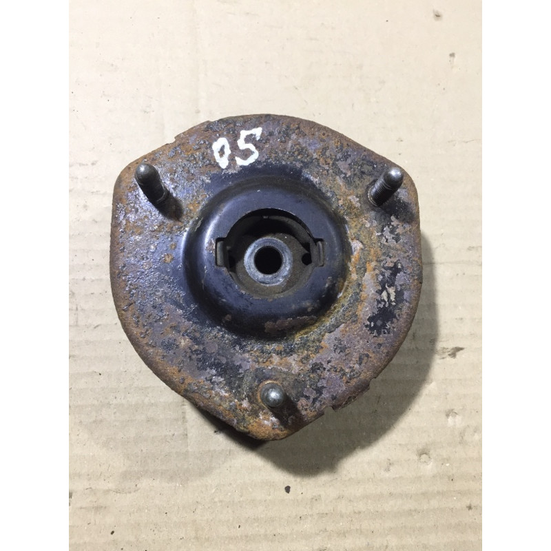 Опора стойки (подвеска) Mazda 6 GG 2004 2.0 RF5