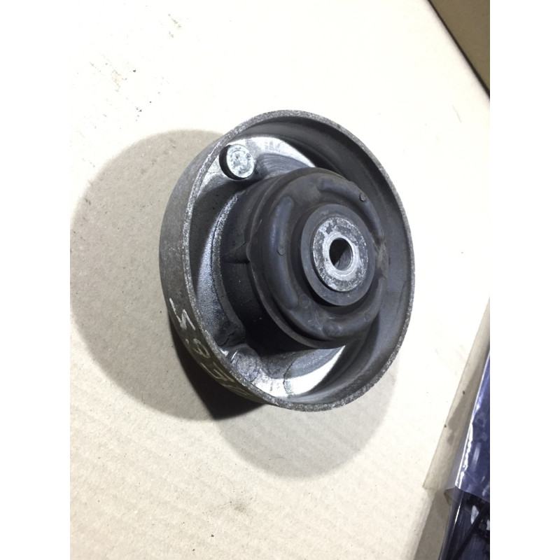 Опора стойки (подвеска) BMW 7-series E65 N62B44 33526753810