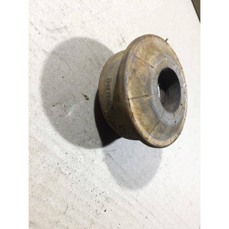 Опора стойки (подвеска) Volkswagen Passat B5 2003 2.5 AKN 3B7412377