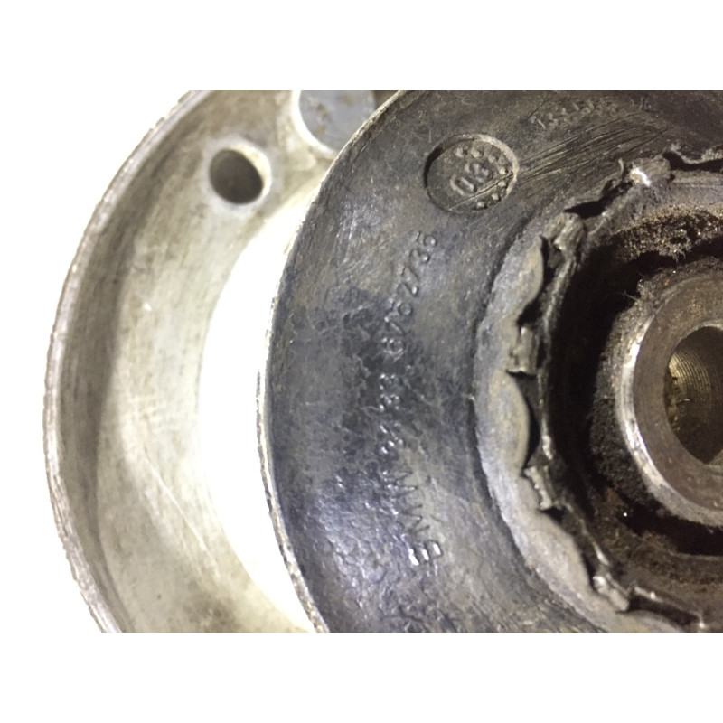 Опора стойки (подвеска) BMW 5-series E39 31336752735