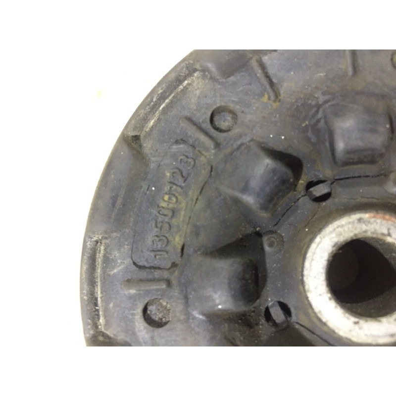 Опора стойки (подвеска) Opel Insignia A 2009 2.0 DTH 13500123