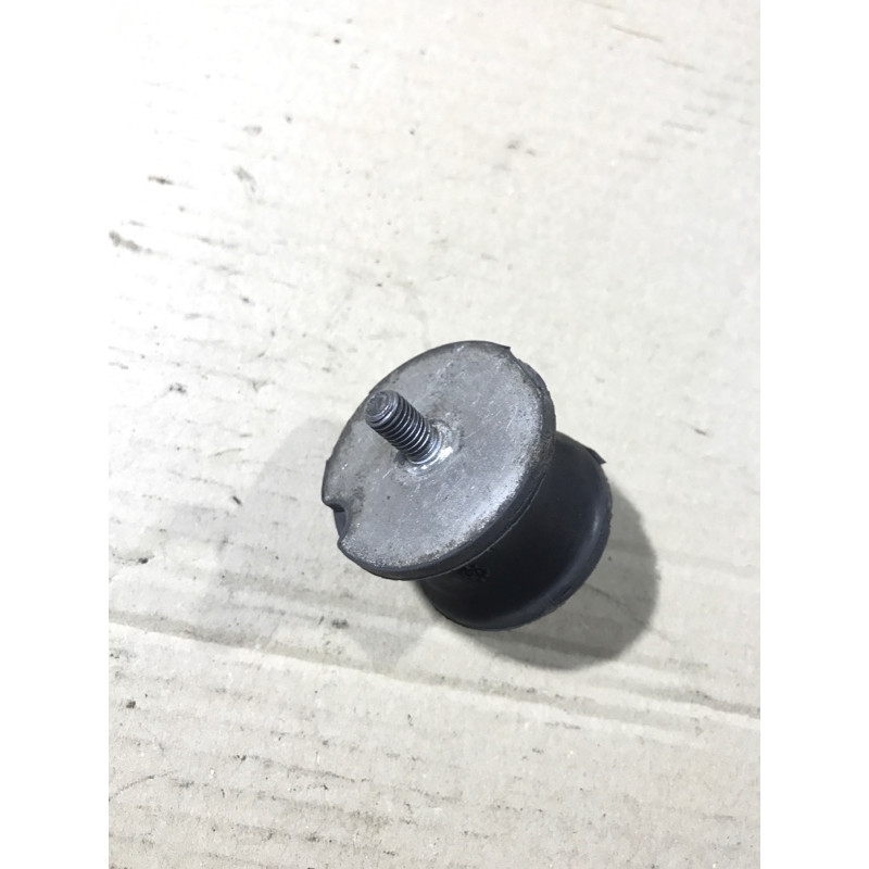Подушка КПП (трансмиссия) BMW 3-series E36 M40B18 22316799331