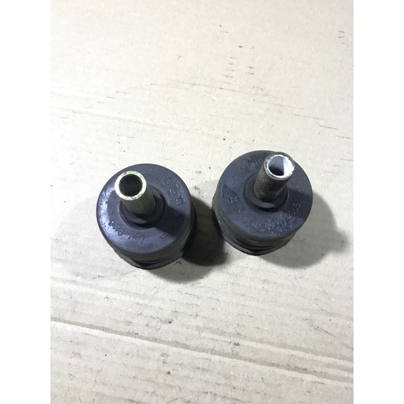 Подушка рамы кузова (трансмиссия) KIA Sorento BL 2005 2.5 CRDI 841573E000