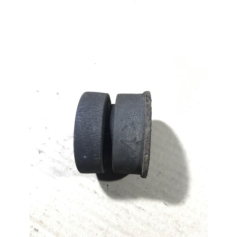 Подушка рамы кузова (трансмиссия) KIA Sorento BL 2005 2.5 CRDI 841853E000