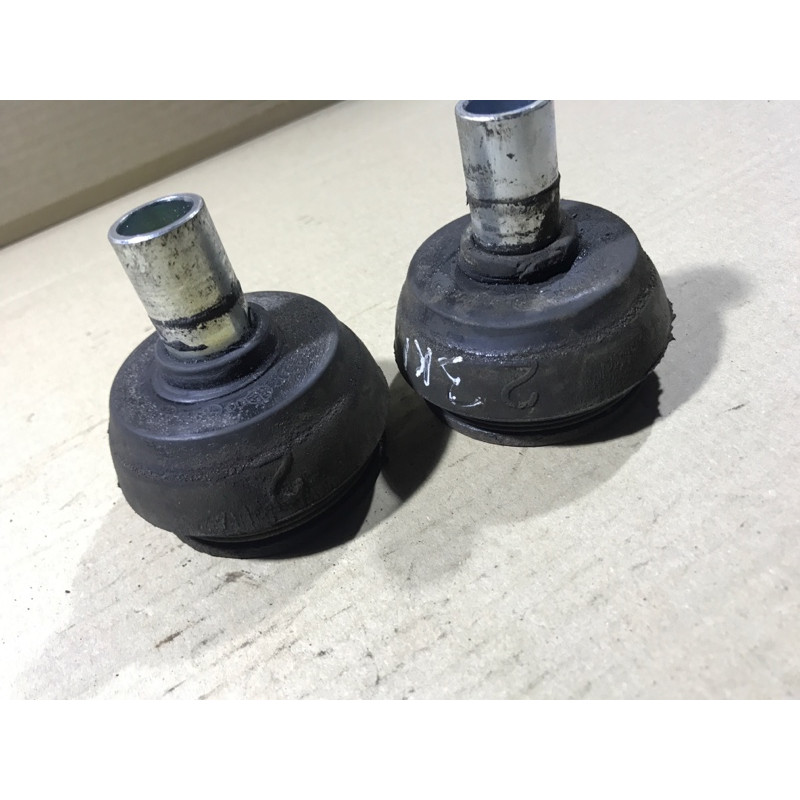 Подушка рамы кузова (трансмиссия) KIA Sorento BL 2005 2.5 CRDI 841733E000