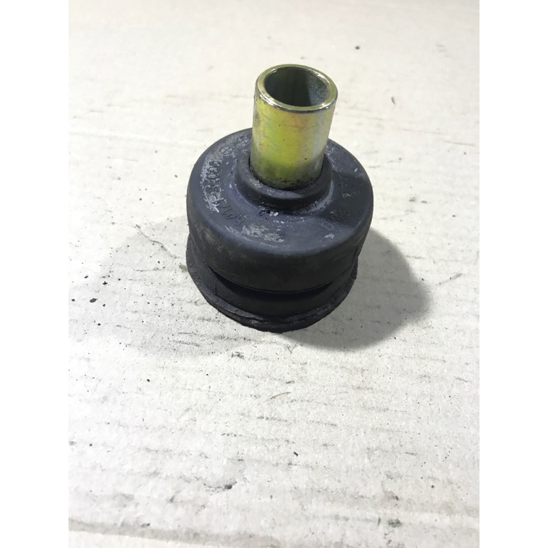 Подушка рамы кузова (трансмиссия) KIA Sorento BL 2005 2.5 CRDI 841713E000