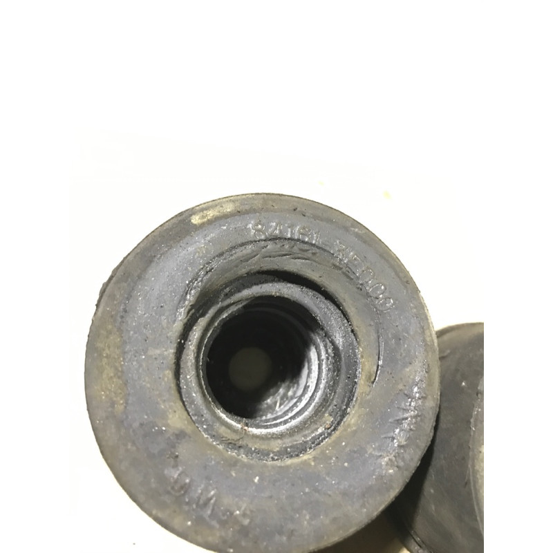 Подушка рамы кузова (трансмиссия) KIA Sorento BL 2005 2.5 CRDI 841613E000