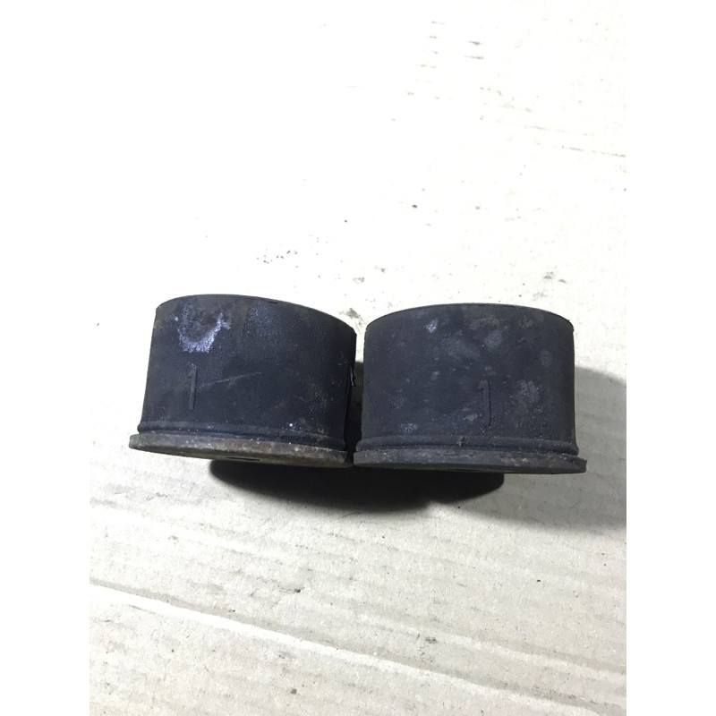 Подушка рамы кузова (трансмиссия) KIA Sorento BL 2005 2.5 CRDI 841613E000