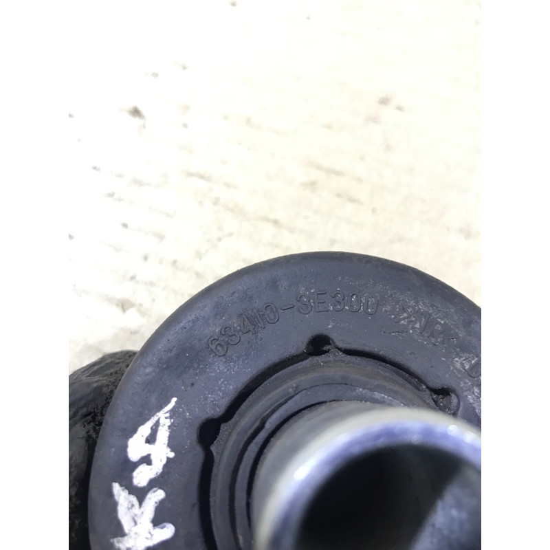 Подушка рамы кузова (трансмиссия) KIA Sorento BL 2007 2.5 CRDI 634103E000