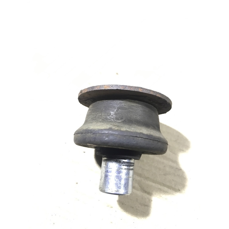 Подушка рамы кузова (трансмиссия) KIA Sorento BL 2007 2.5 CRDI 634103E000