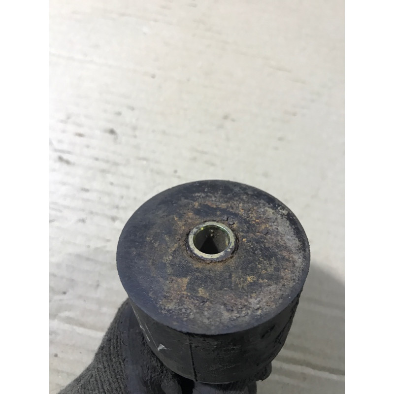 Подушка рамы кузова (трансмиссия) KIA Sorento BL 2005 2.5 CRDI 841553E000