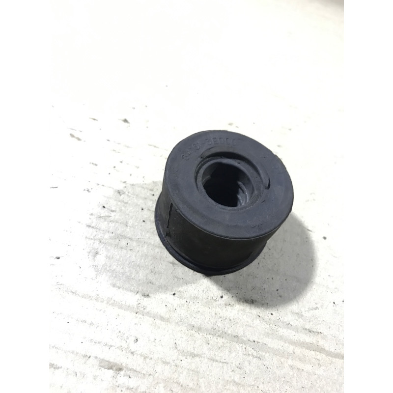 Подушка рамы кузова (трансмиссия) KIA Sorento BL 2005 2.5 CRDI 841613E000