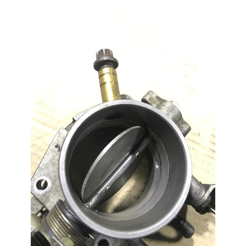 Дросельна заслонка (електрика двигуна) BMW 3-series E36 13541748096