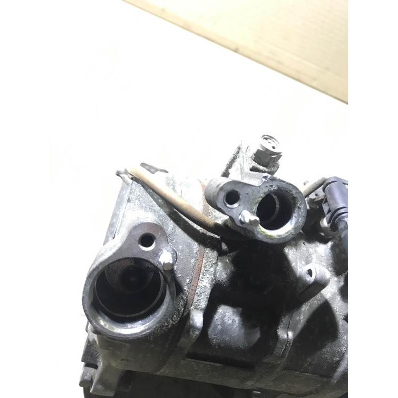 Компресор кондиціонера (обігрів та кондиціювання.) BMW 3-series F30 2013 N47D20 64529223694