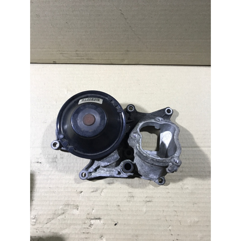 Помпа (система охлаждения) BMW 3-series F30 2013 N47D20 11 51 7 810 833