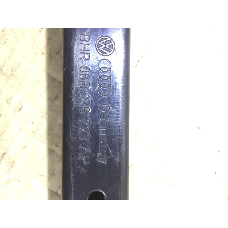 Кронштейн (двигатель и элементы) AUDI A4 B6 2003 2.0 ALT 06B129723AP