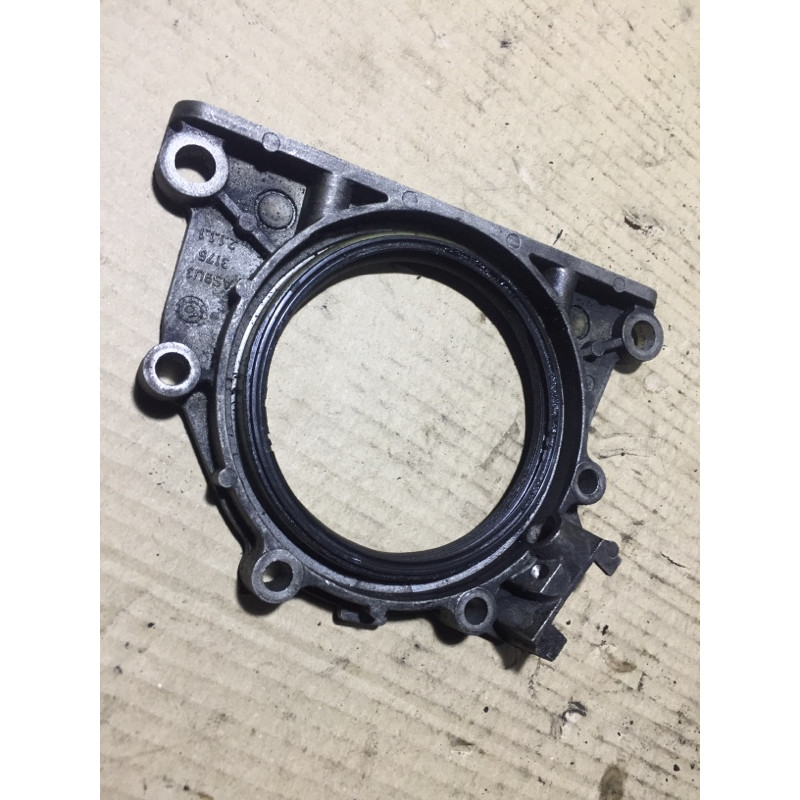 Крышка двигателя (двигатель и элементы) BMW 3-series E46