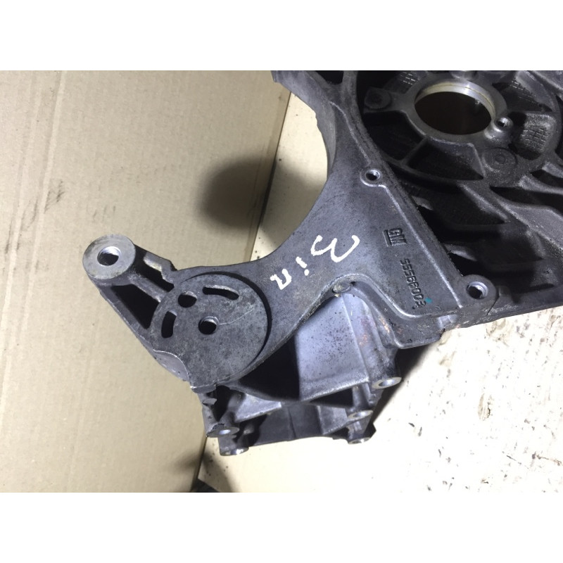 Кронштейн генератора (кронштейны двигателя) Opel Insignia A 2009 2.0 DTH 55566003