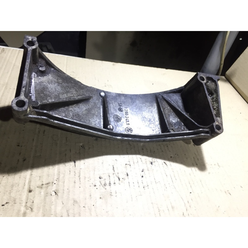 Кронштейн (двигун та елементи) BMW 5-series E34 11141286342