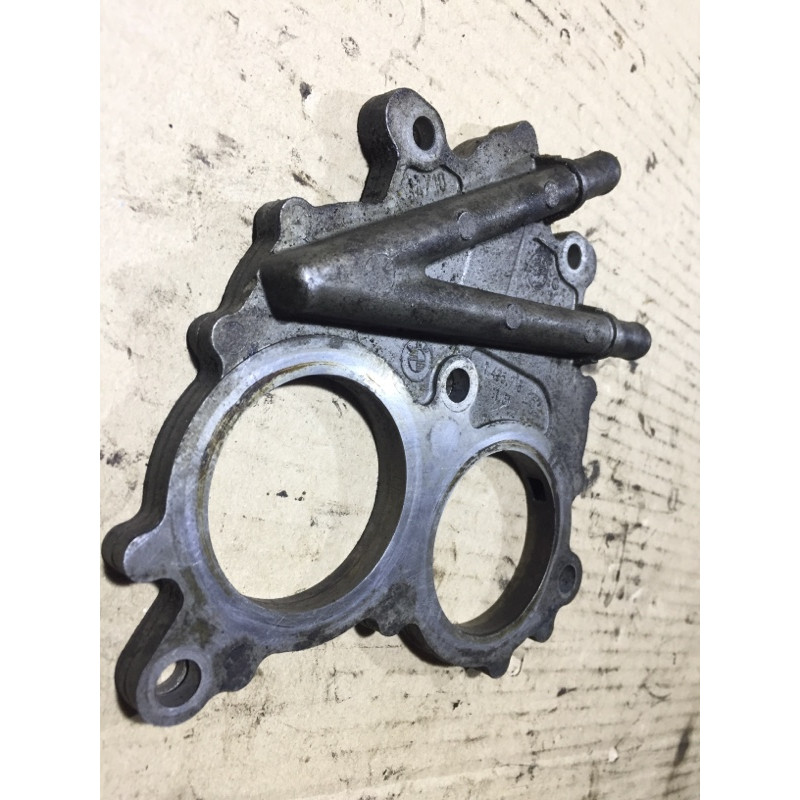 Кронштейн (двигатель и элементы) BMW 3-series E46 14357161161