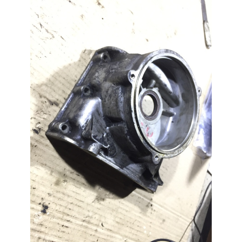 Передня кришка двигуна (двигун та елементи) BMW 5-series E34 11141277001
