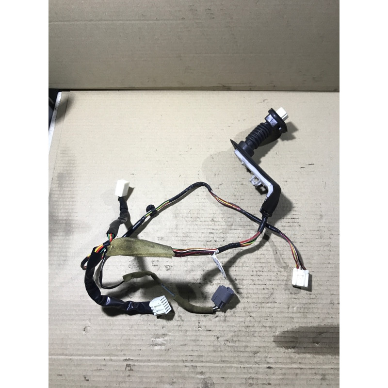 Проводка дверная (электрика) Mazda 6 GG 2007 2.0 RF7J GR1A67220C