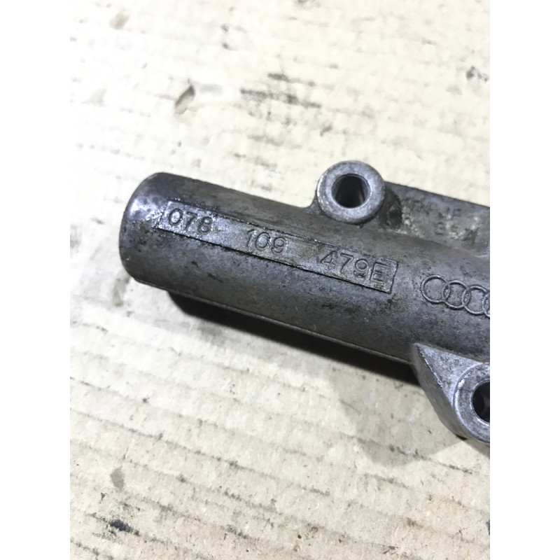 Натяжитель цепи (двигатель и элементы) AUDI A4 B6 2.4BDV 078109479E