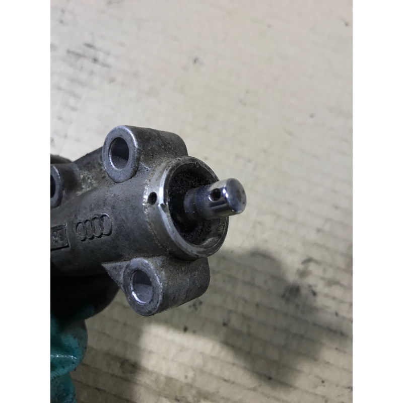 Натяжитель цепи (двигатель и элементы) AUDI A4 B6 2.4BDV 078109479E