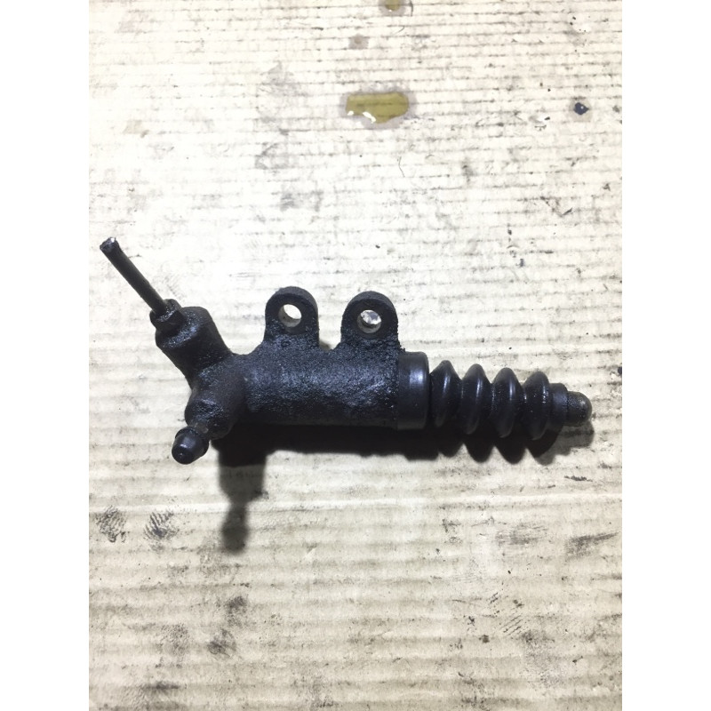 Рабочий тормозной цилиндр (тормозная система) Mazda 6 GG 2004 2.0 RF5