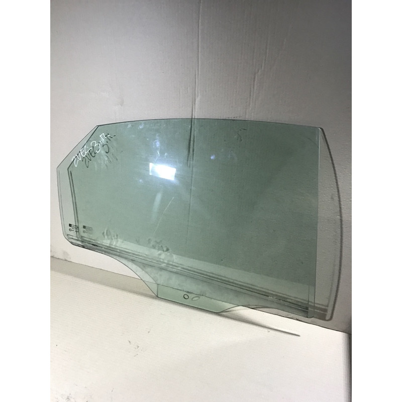 Стекло (кузов и элементы) Opel Vectra C 2008 2.2 YH 5161390