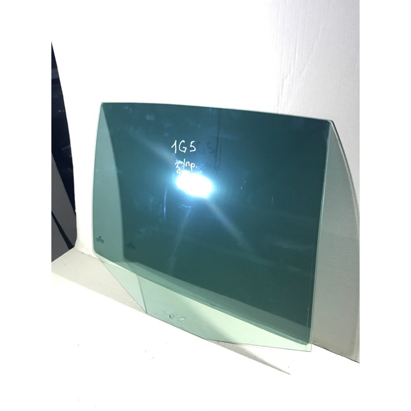 Стекло (кузов и элементы) Volkswagen Golf 1K 2004 2.0 BKD 5M0845026