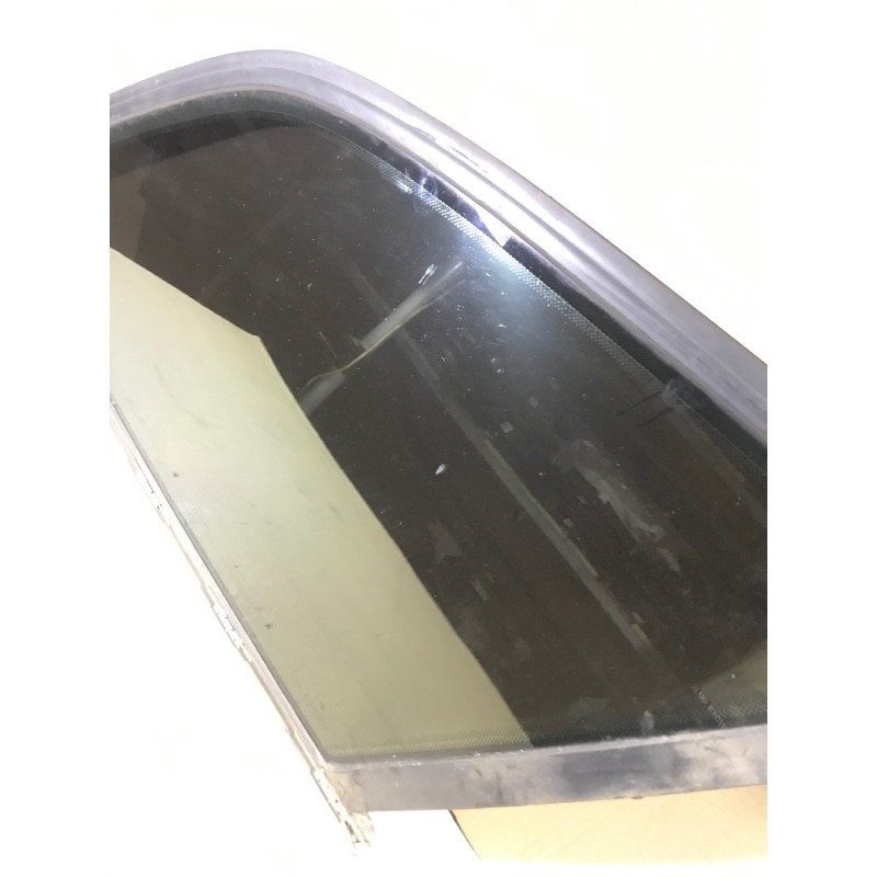 Стекло (кузов и элементы) BMW 5-series E34 51368172446