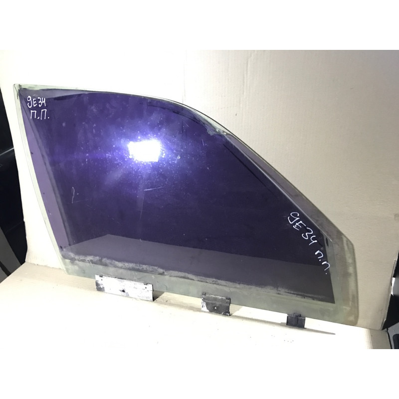 Стекло (кузов и элементы) BMW 5-series E34 M43b18 51321944084