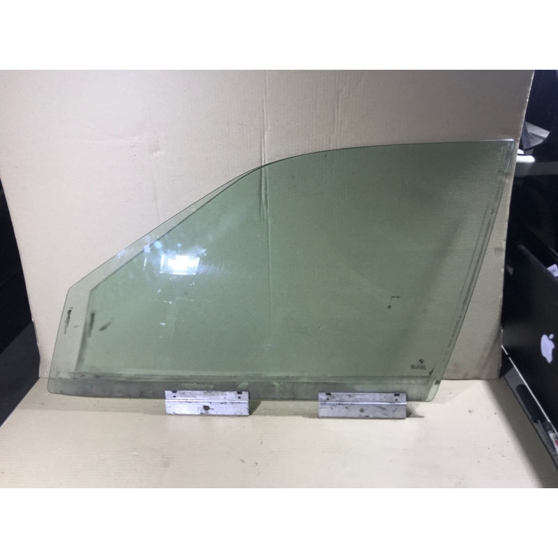 Скло (кузов і елементи) BMW 3-series E36 51328169013