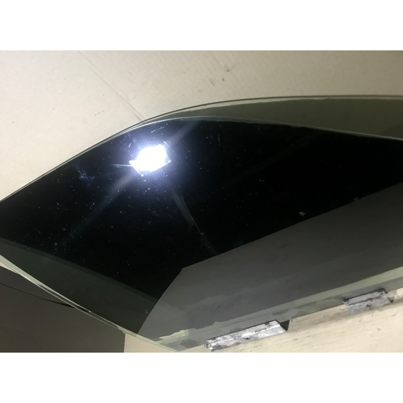 Стекло (кузов и элементы) BMW 5-series E34 1994 M50b20 51321944084