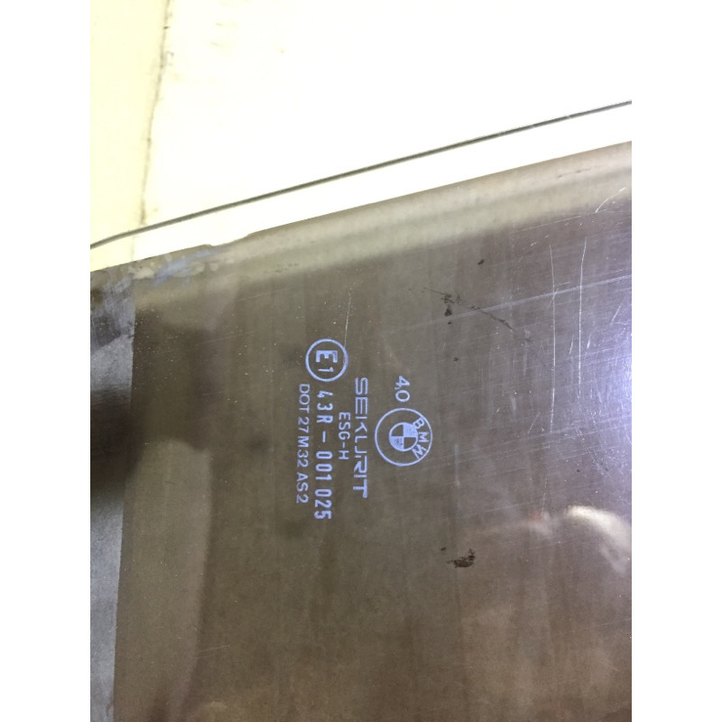 Стекло (кузов и элементы) BMW 3-series E30 M21d24