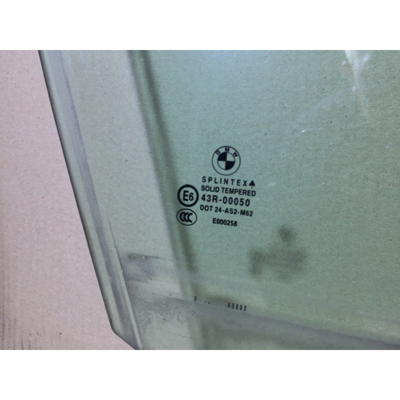 Стекло (кузов и элементы) BMW 5-series E60 2004 M54B22 51337110634