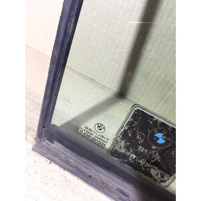 Форточка двери (кузов и элементы) BMW 5-series E34 51341934189