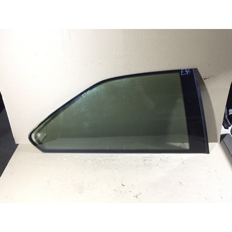 Форточка кузова (стекла и зеркала) BMW 3-series E36 51368119078