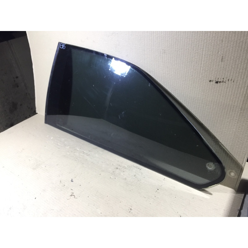 Форточка кузова (стекла и зеркала) BMW 3-series E36 51368119077